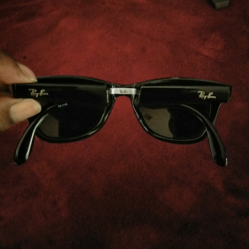 Authentic Ray-Ban Wayfarer Sunglasses